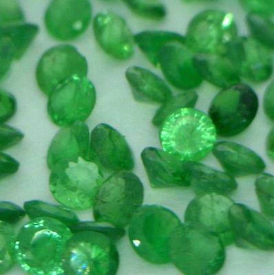 One Green Tsavorite Garnet Accent Gem 2.1 Mm Faceted Round Average .04 Carat